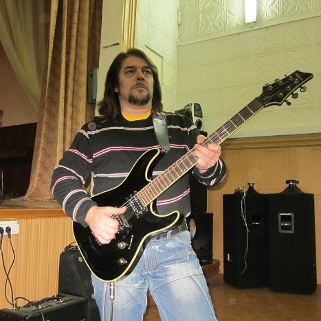 alt